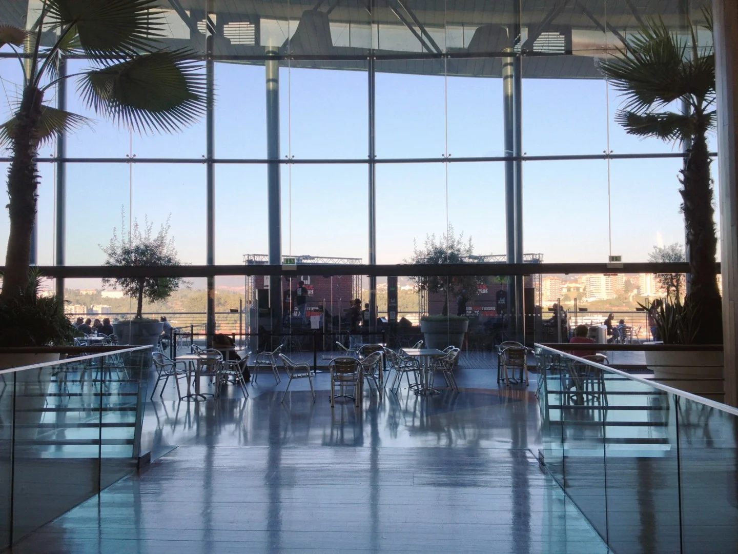 The glazed food court at Fórum Coimbra.