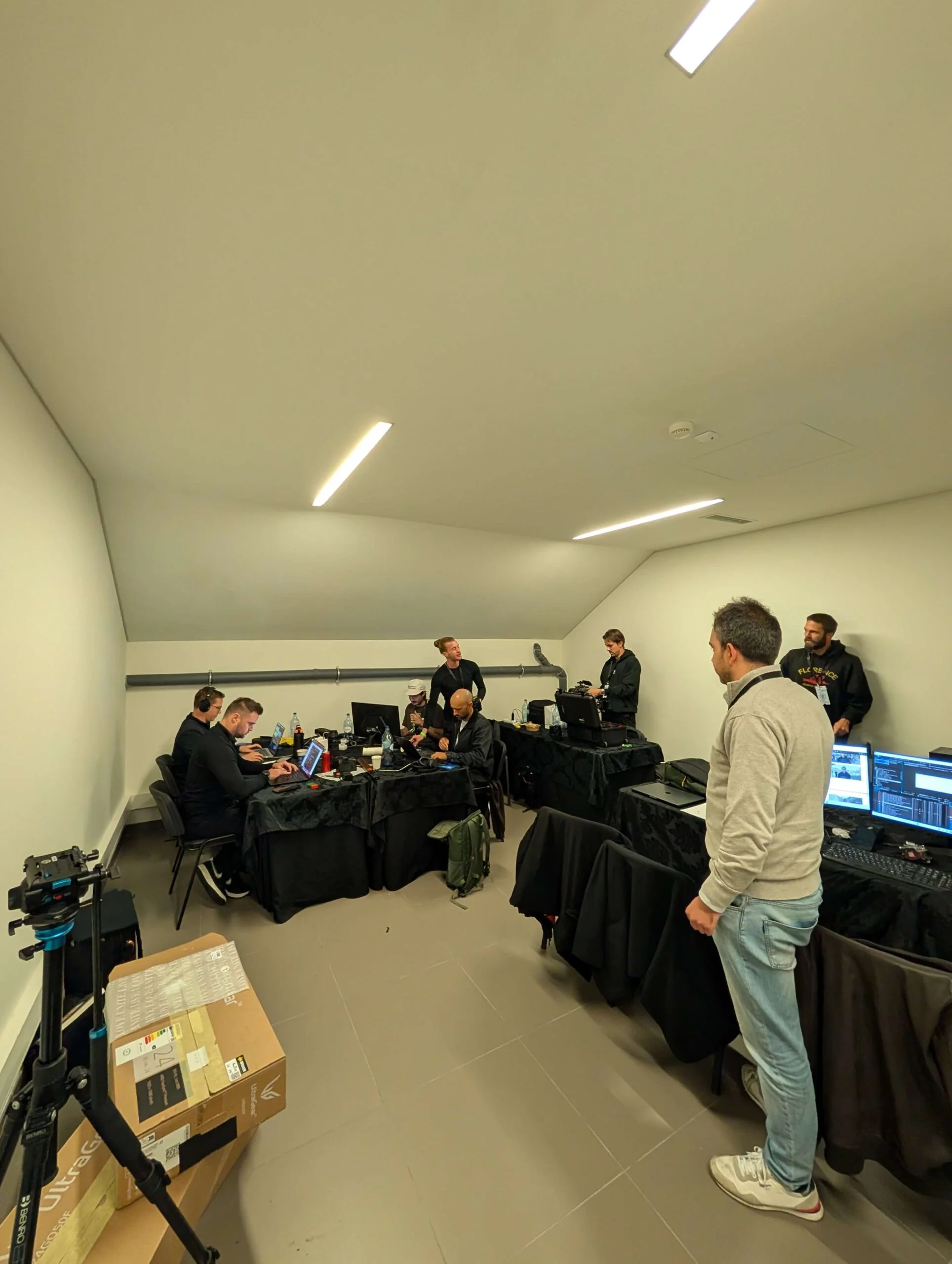 Working on-site alongside the motion, photography, and video teams to sync all assets in real time.